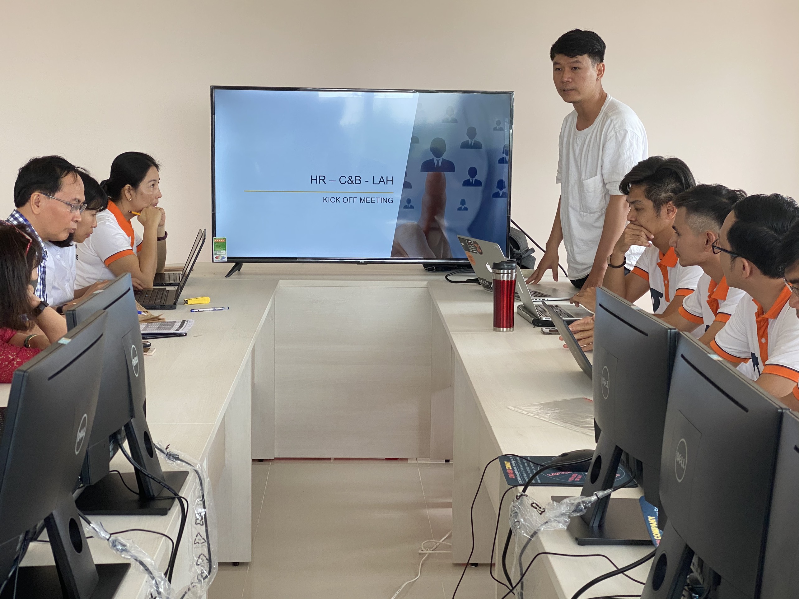 KHỞI ĐỘNG DỰ ÁN “PHẦN MỀM QUẢN LÝ NHÂN SỰ” CHO BỆNH VIỆN TWG – SẢN NHI LONG AN