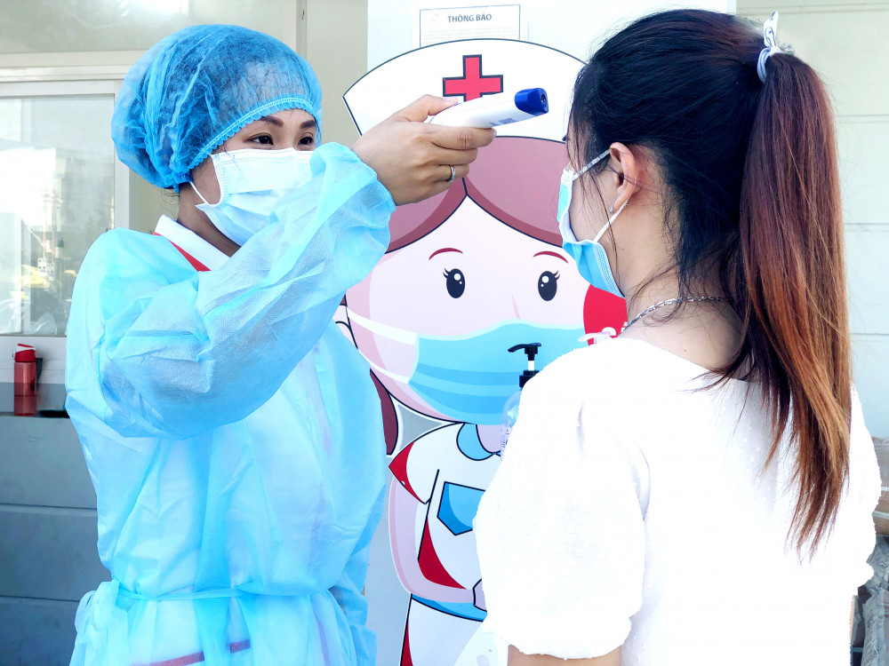 BÀ BẦU ỨNG PHÓ MÙA DỊCH COVID-19: NGƯỜI VỀ NƯỚC SINH CON, KẺ TÌM BỆNH VIỆN AN TOÀN